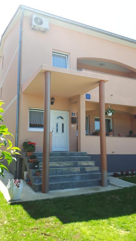Apartment Ivan Пореч Екстер'єр фото