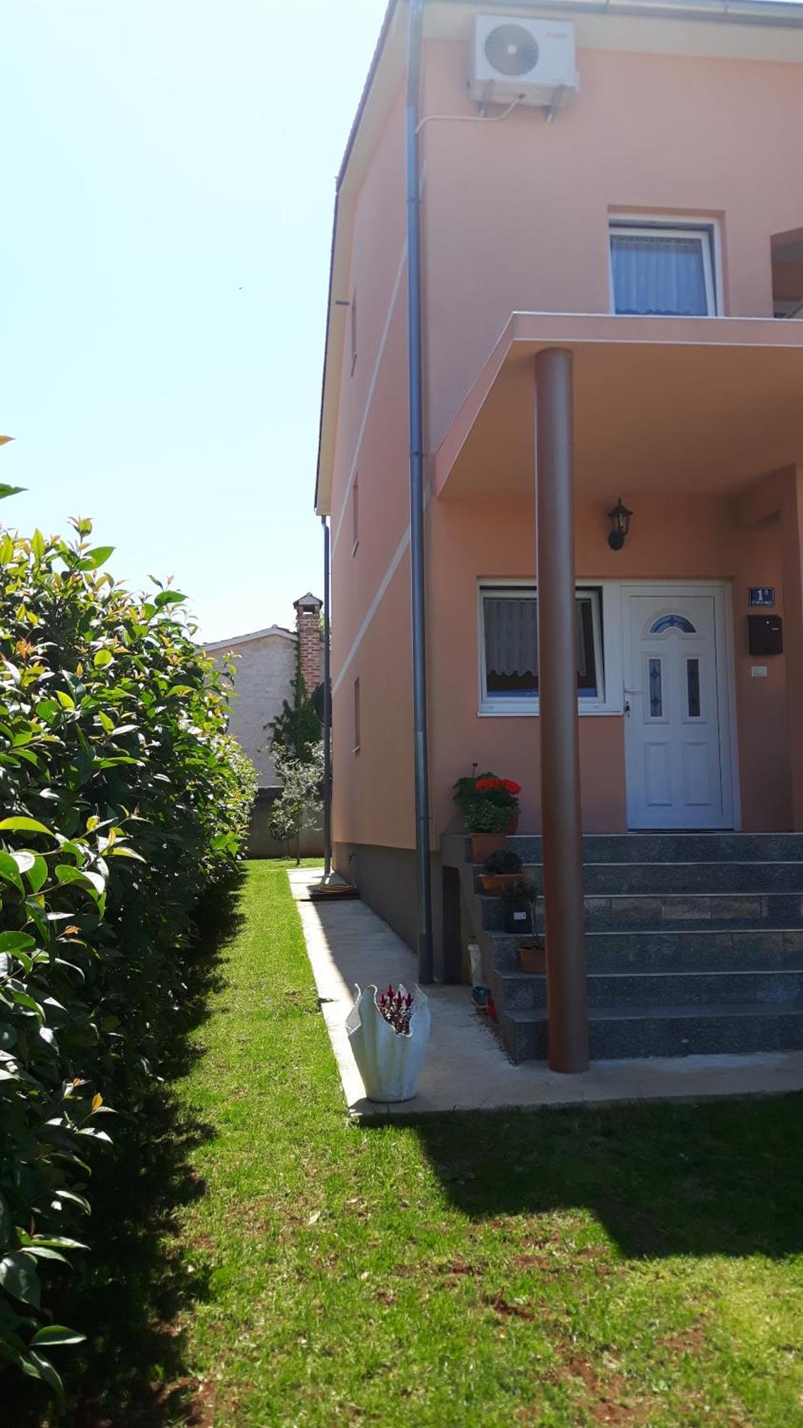 Apartment Ivan Пореч Екстер'єр фото
